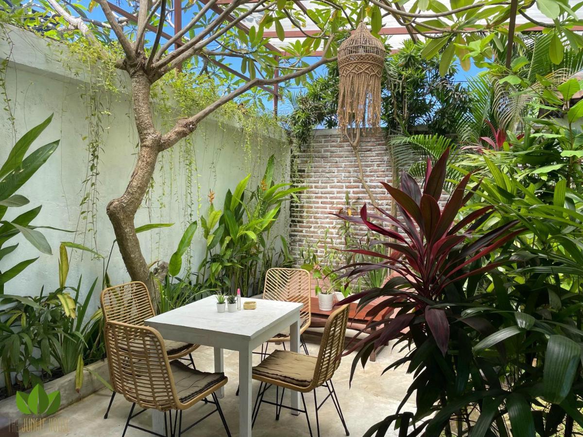 Auberge de jeunesse The Jungle House à Canggu Extérieur photo